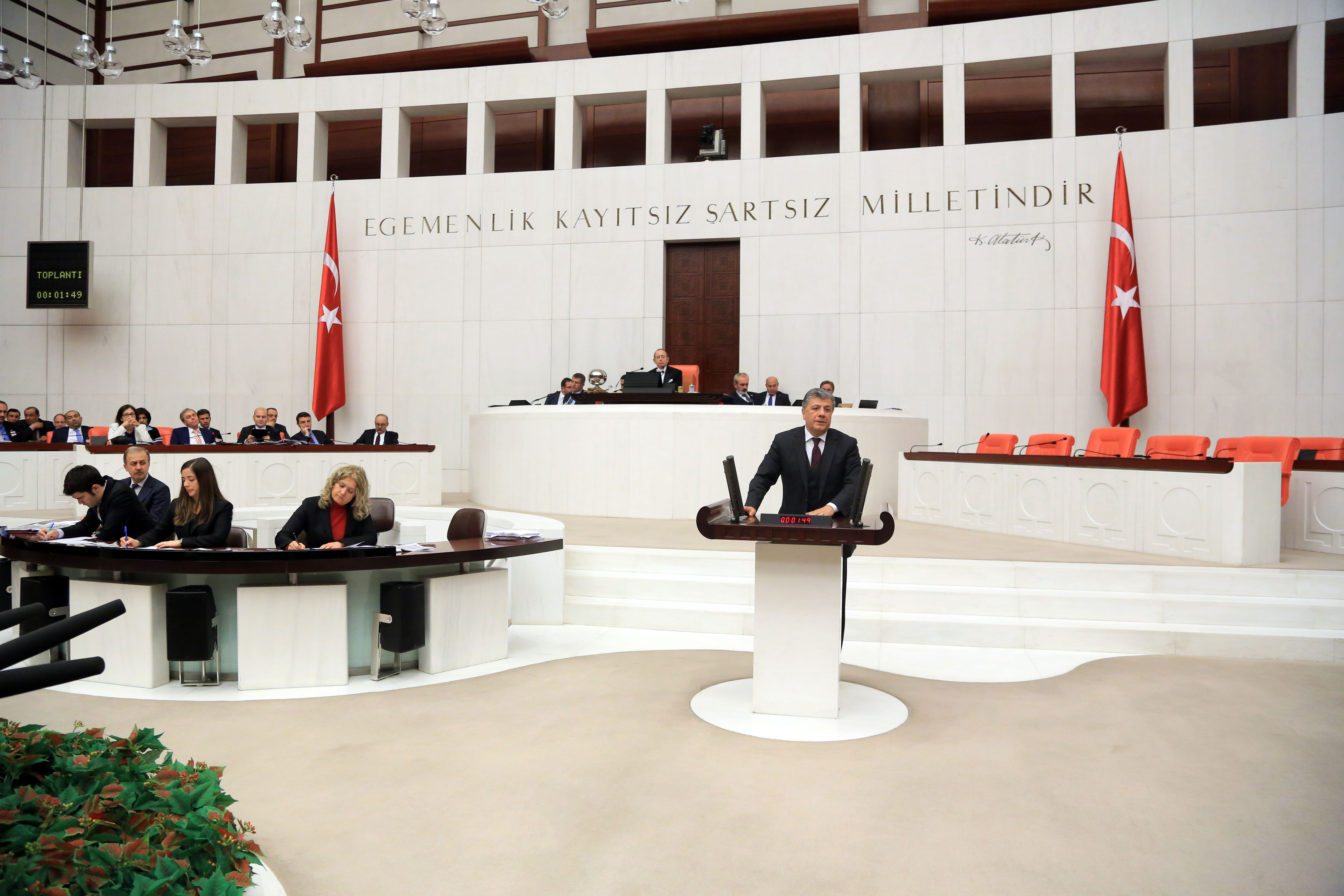 BALBAY:"İzmir Körfezini Atık Deposuna Çevirdiniz"