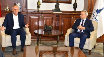 Muharrem İnce, Başkan Kocaoğlu’nu ziyaret etti