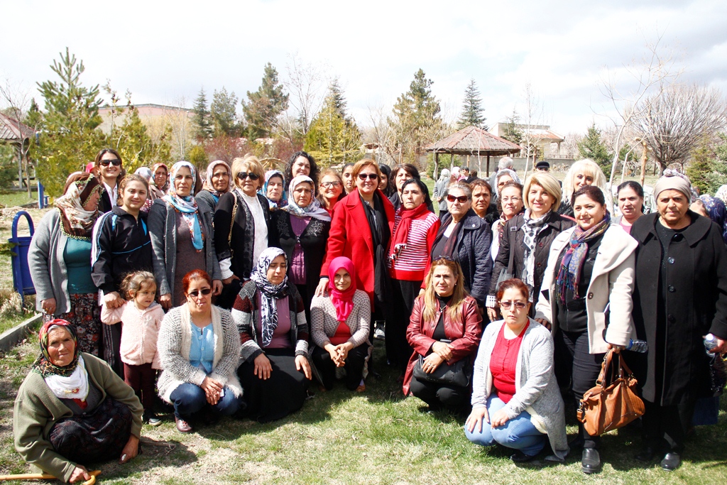 Başkan Pekdaş'tan Malatya'da 'Hayır' turu