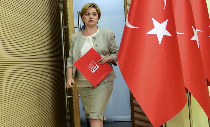 CHP'de istifa şoku