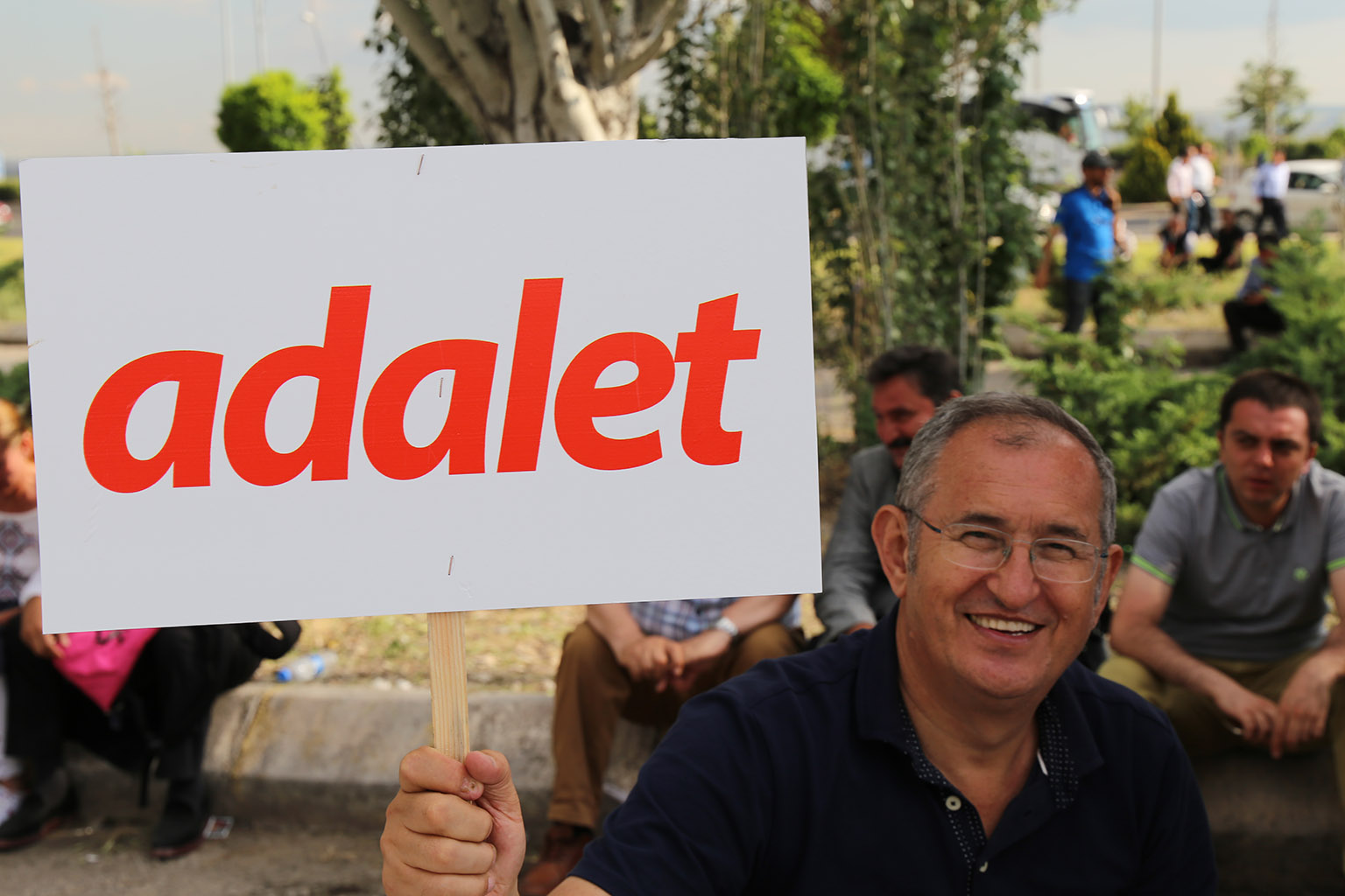 TRT yok saydı, Vali bey eksik saydı