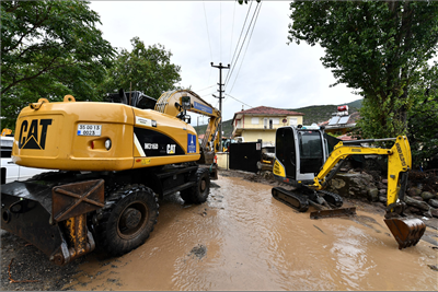 Çukurköy'de doğayla mücadele sürüyor