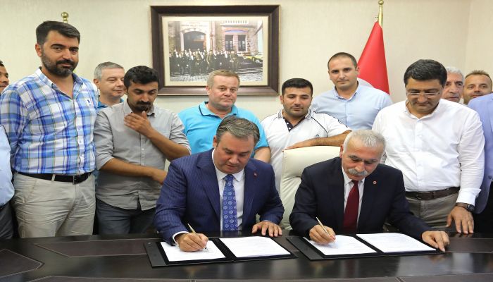 DİSK’in Oskarı Başkan Piriştina’ya