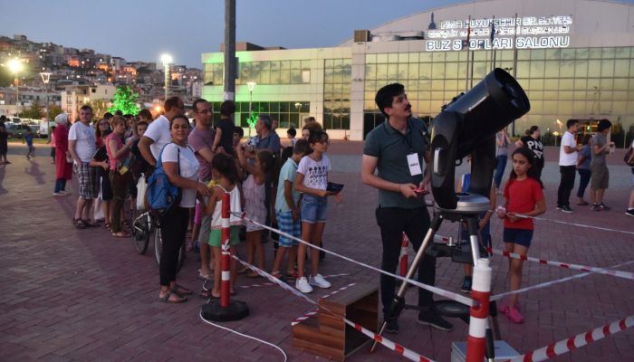 Bornova’da gökyüzü gözlemleri başladı