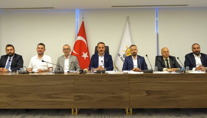 Koltuğunu korumak isteyenlerin devri bitti