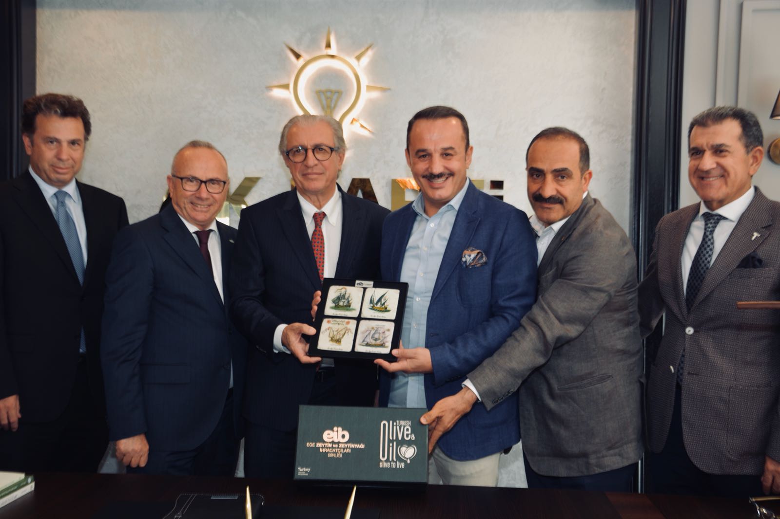 “İhracatçılarımıza madalya takılmalı”