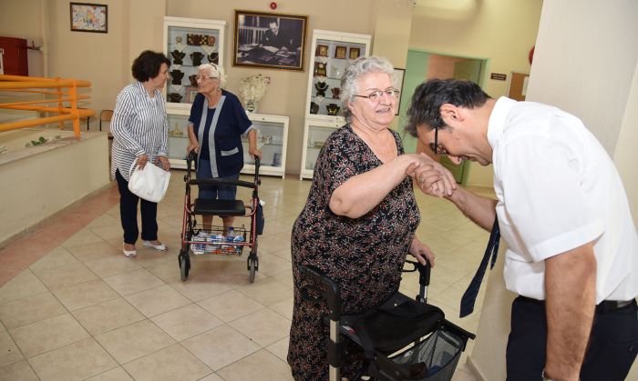 Çeşitli Hediyeler Verildi