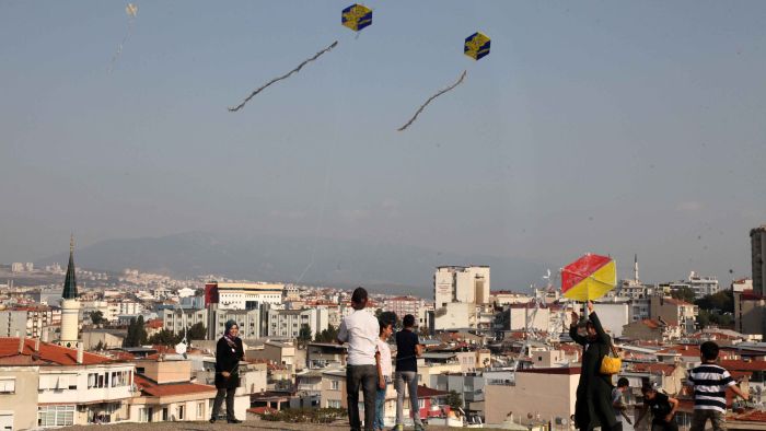 Çocuklar hayallerini uçurtmalara yükledi