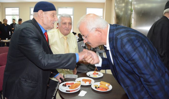 Yaşlılar Günü'nde Turnuva!