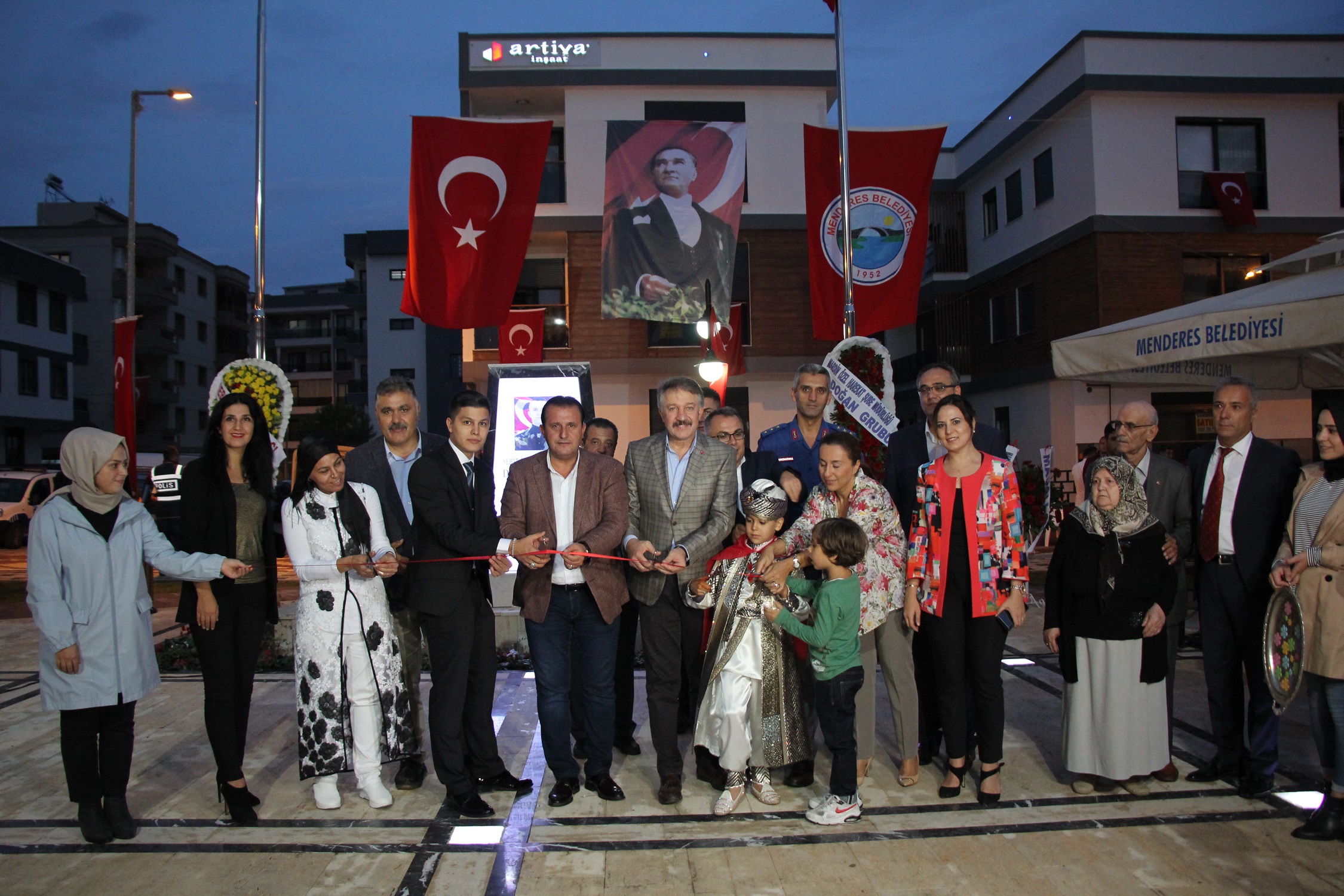 Menderes’te Duygusal Açılış