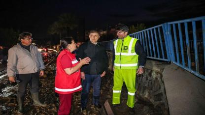Başkan Tugay Foça’da incelemelerde bulundu
