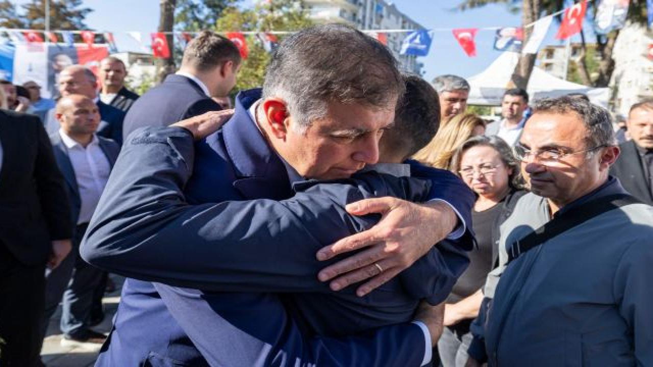 Depremin siyaseti olmaz, vicdanımızla konuşacağız