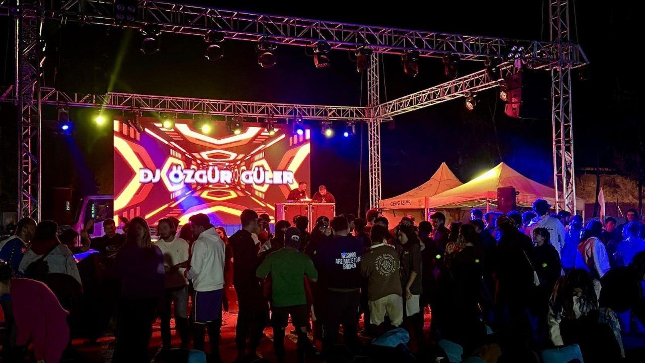 Foça’da Gençlik Kampı Coşkusu
