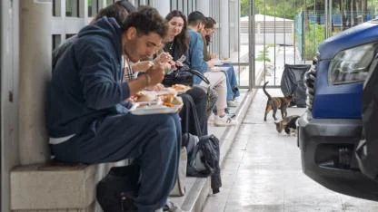 İzmir’de anne eli lezzetinde ücretsiz yemek