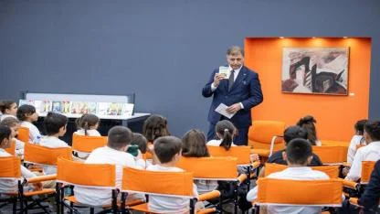 İzmirli çocuklar, Başkan Tugay’la okuma saatinde buluştu