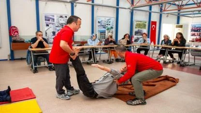 Karşıyaka Afet Gönüllüleri’nde 2. dönem kayıtları başladı