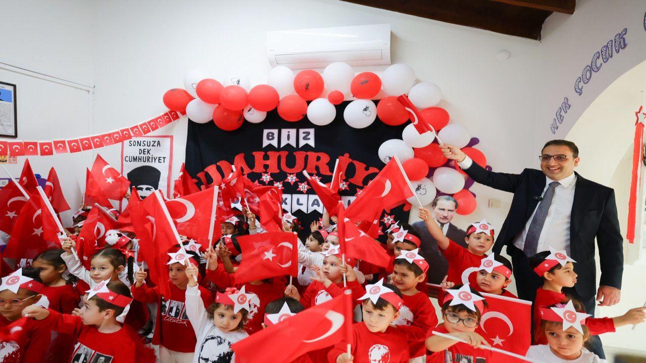 Minik Yüreklerden Cumhuriyet Coşkusu
