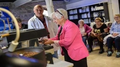 Torunlara kahve sözü: İleri yaş baristalar iş başında