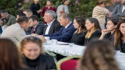 Başkan Tugay, Onur Günay'ın hayır yemeğine katıldı
