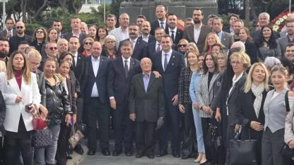 CHP İzmir’den 24 Kasım’da öğretmenlere destek mesajı