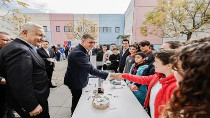 “Gençlerimize güvenli ve güçlü bir gelecek sunma sorumluluğumuz var”