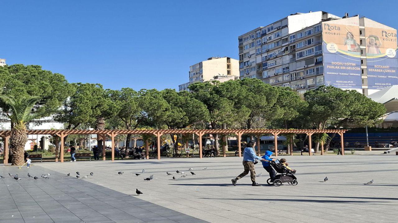 İzmir&#039;in göbeğinde davalık benzin istasyonu!