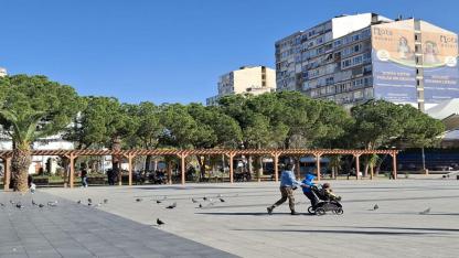 İzmir'in göbeğinde davalık benzin istasyonu!