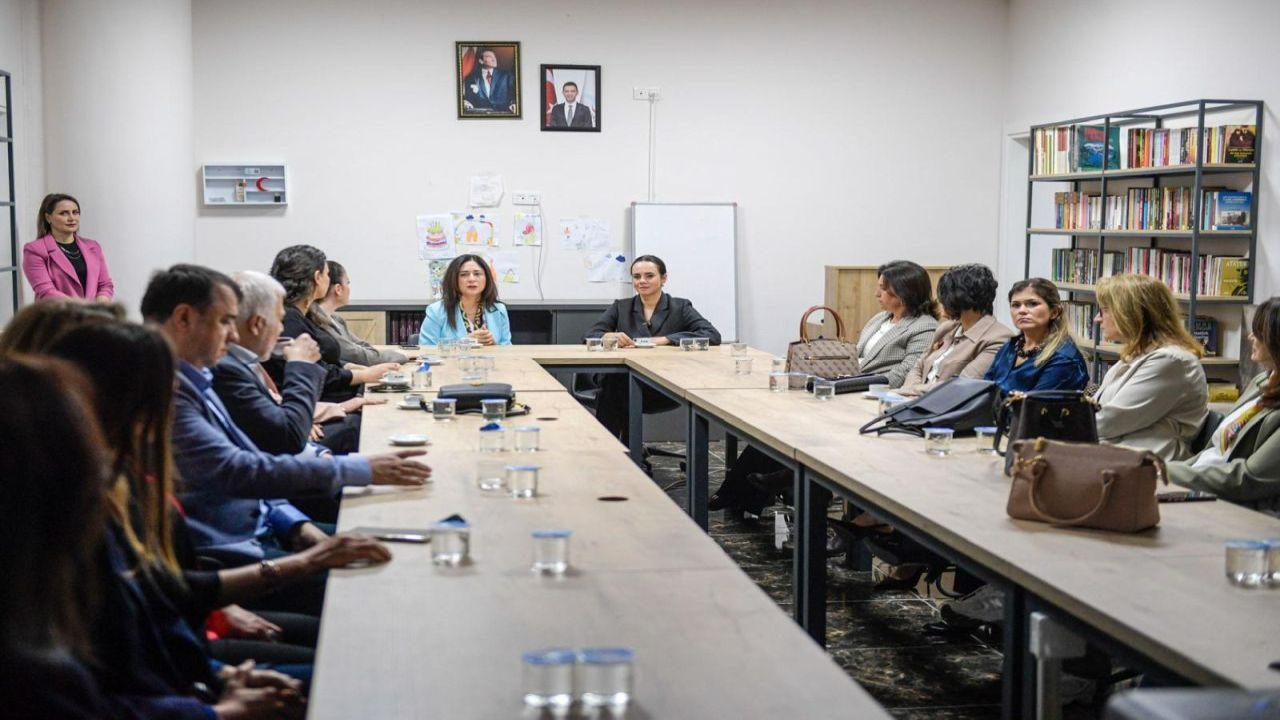 İzmirli başkanların eşleri Bayraklı’da buluştu