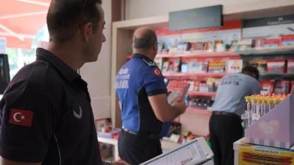 Kantin ve kırtasiyecilerde hem hijyen hem de etiket kontrolü