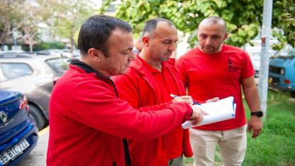 Karşıyaka’daki afet toplanma alanları tek tek denetleniyor