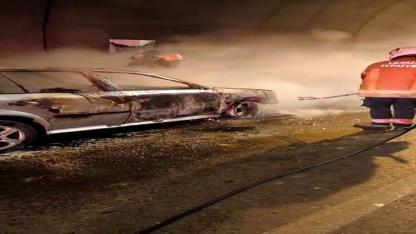 Konak Tünelleri’ndeki araç yangınına itfaiyeden hızlı müdahale