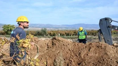 “Piyadeler Mahallesi’nde 30 Yıllık Kanalizasyon Sorunu Çözülüyor”