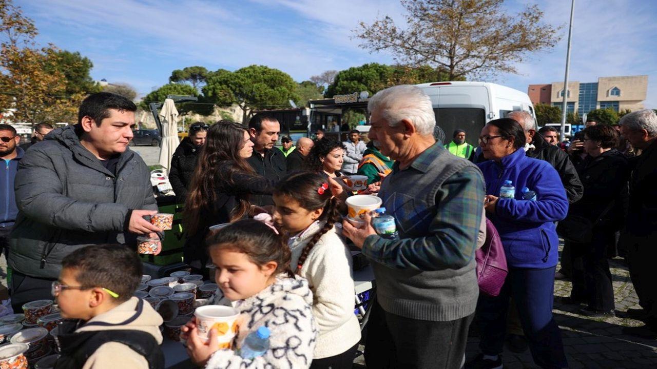 Çeşme’de Gülşah Durbay için hayır yemeği dağıtıldı