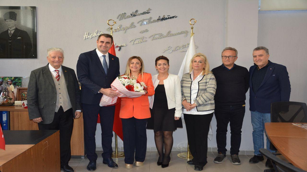 CHP İzmir İl Başkanı Çağatay Güç’ten İzmir Gazeteciler Cemiyeti’ne Ziyaret