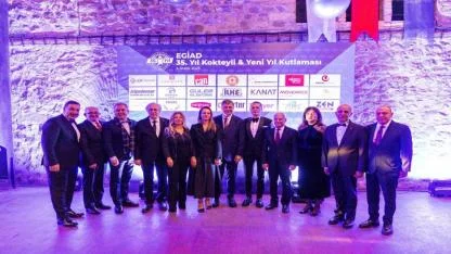 EGİAD yeni yaşını ve yeni yılı birlikte kutladı
