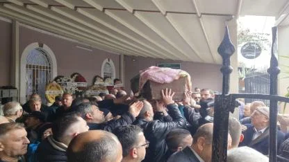 Erzene Mahallesi Muhtarı Ayşe Müjgan Pakyürek Toprağa Verildi