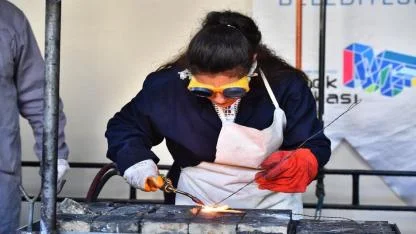 İzmir’in istihdam üssü 2025’te “fabrika” gibi çalıştı