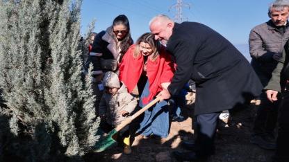 Menemen'de "İyi ki Doğdun Bebek Hatıra Ormanı" kuruldu