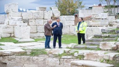 Smyrna Tiyatrosu Gün Yüzüne Çıkıyor