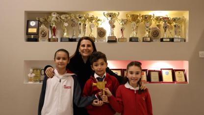 TAKEV Okulları’nın Genç Sinemacılarından Büyük Başarı: “Sapan” Filmi Ödülle Döndü!