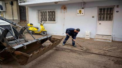 Bornova’da sel alarmı