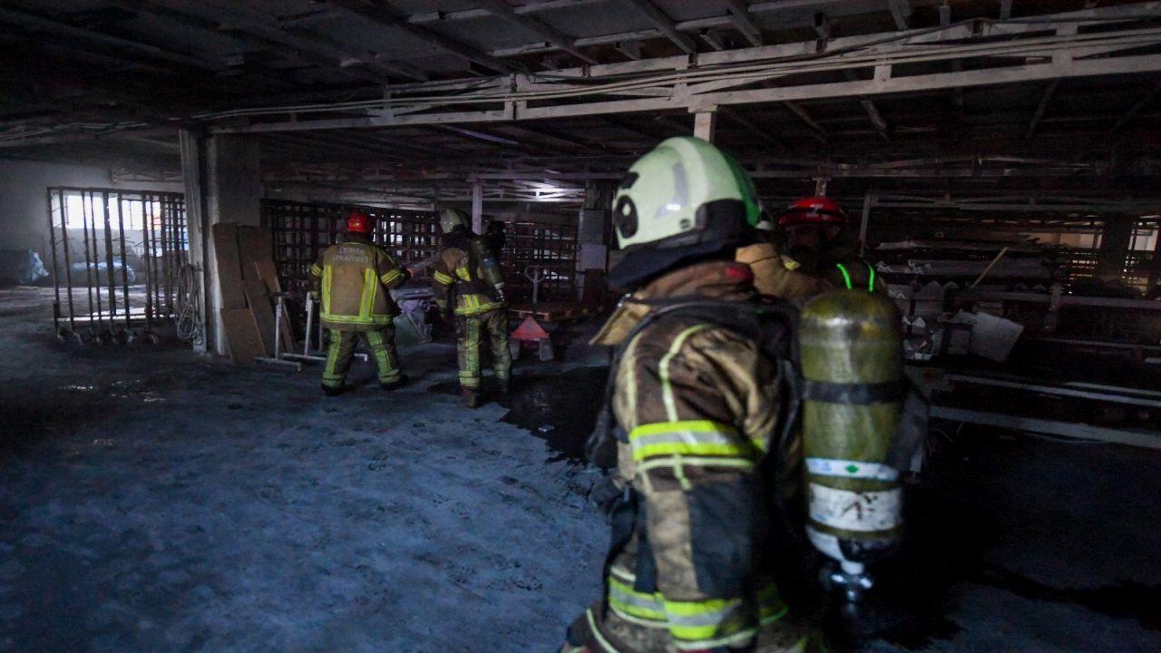 Fabrika yangını kısa sürede kontrol altına alındı