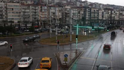 İzmir Büyükşehir Belediyesi ekipleri sağanak nedeniyle seferber oldu