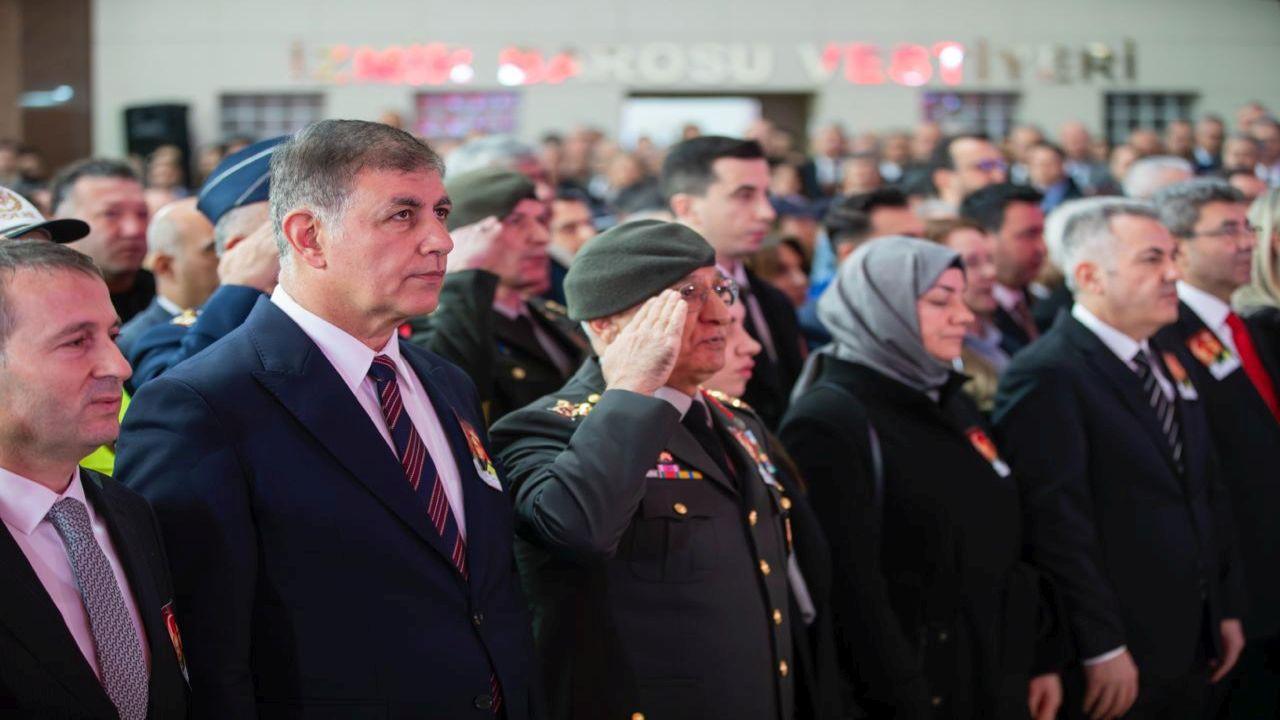 İzmir’in şehitleri Fethi Sekin ve Musa Can unutulmadı