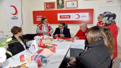 Kızılay, Menemen'de iyiliği ilmek ilmek ördü