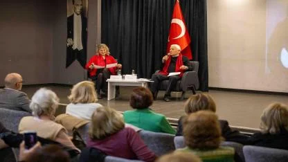 Nazım Hikmet Bornova’da barış, özgürlük ve umutla anıldı