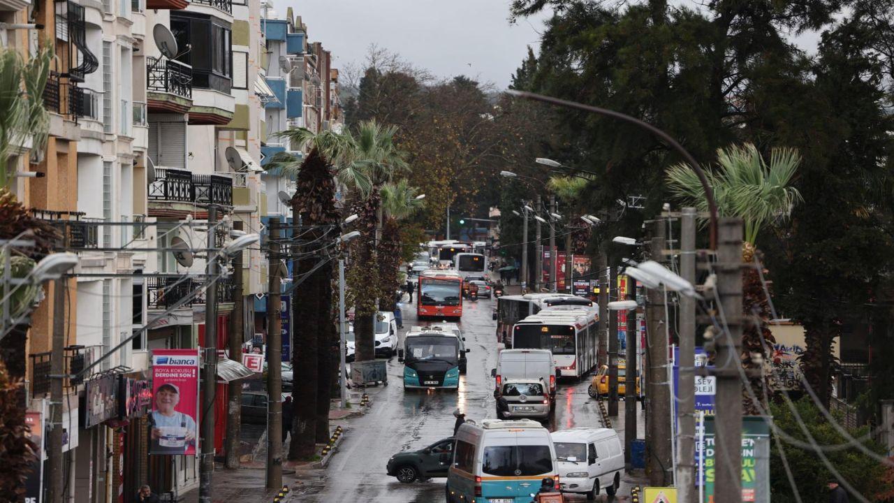 Özmen Caddesi’nde yeni altyapı yağmur sınavını geçti