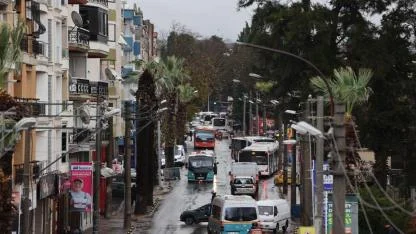 Özmen Caddesi’nde yeni altyapı yağmur sınavını geçti
