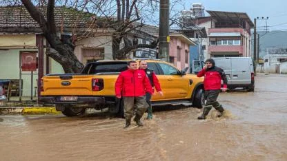 Başkan Demir Afeti Sahada Yönetti