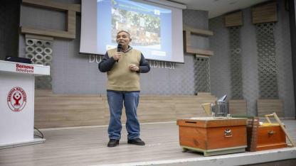 Bornova’da arıcılığa destek sürüyor